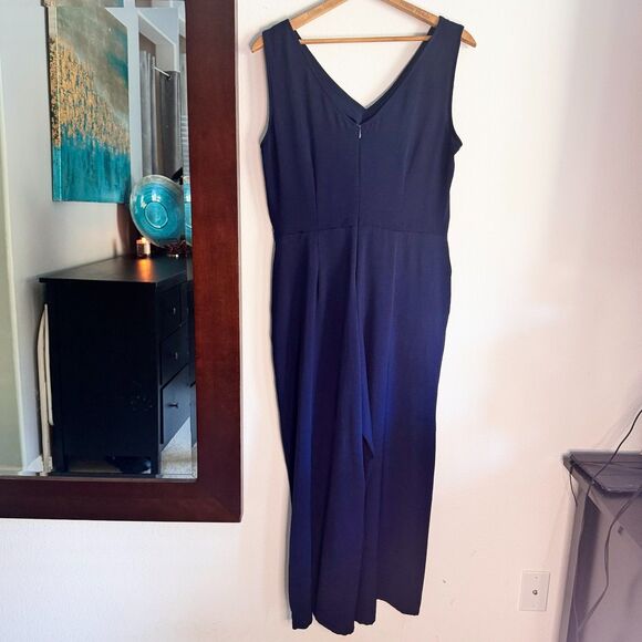 Vince Camuto Women’s Navy Sleeveless Wide Leg Jumpsuit Size L Tie Waist Pockets - Picture 2 of 7